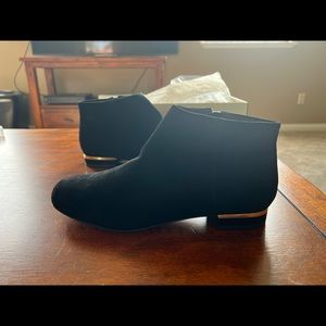Anthropologie Lien Do Suede Ankle Boots